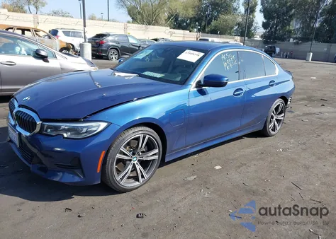 2021 BMW 3 Series 330E from USA, damaged, VIN 3MW5P7J06M8B62765